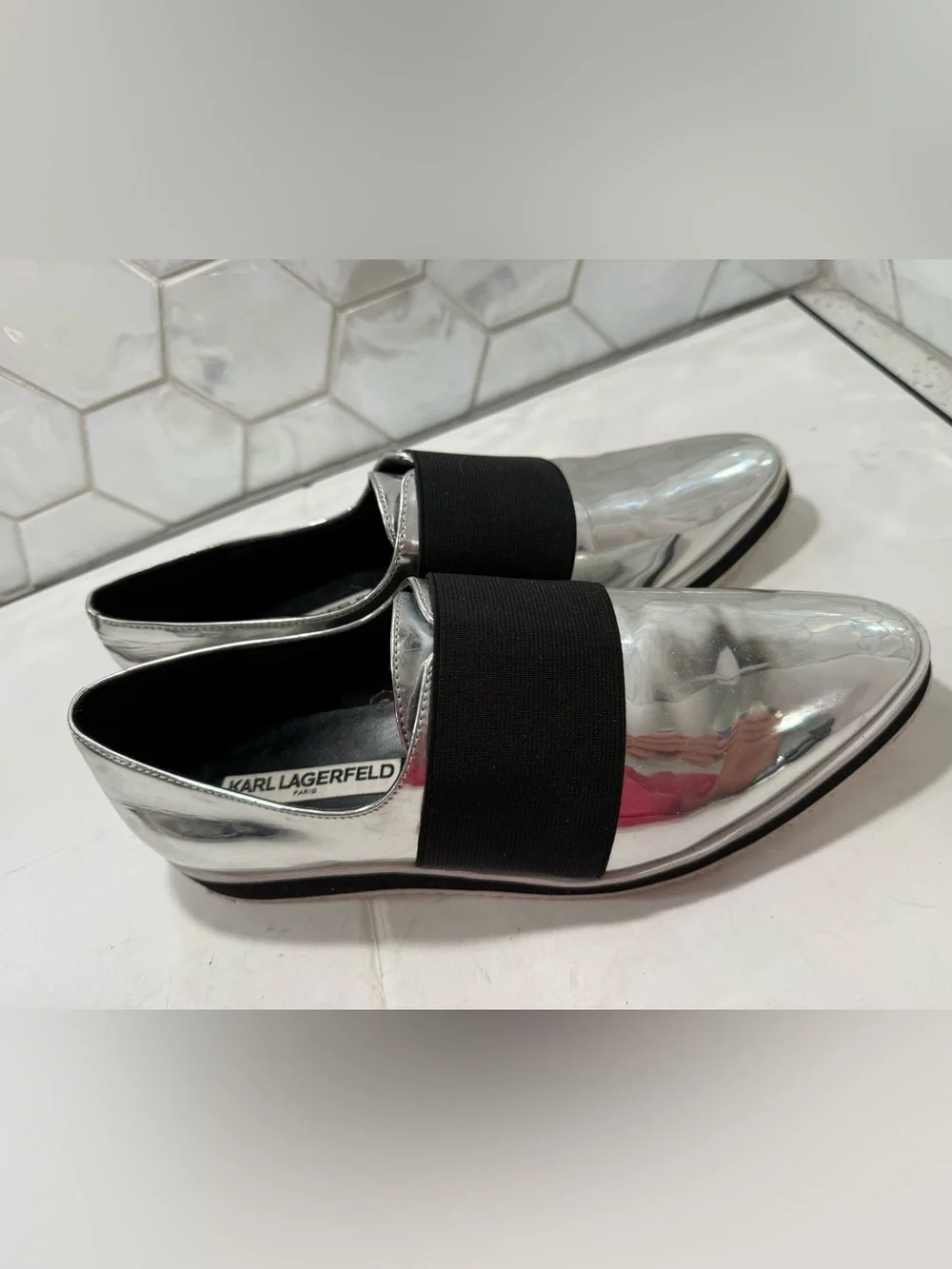 Karl Lagerfeld Paris Kristi 3 Chrome Metallic Silver Black Slip On Shoes Sz 7.5